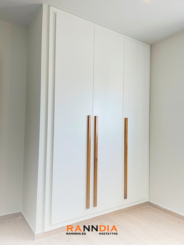 Armario a medida 14 en Vélez-Málaga